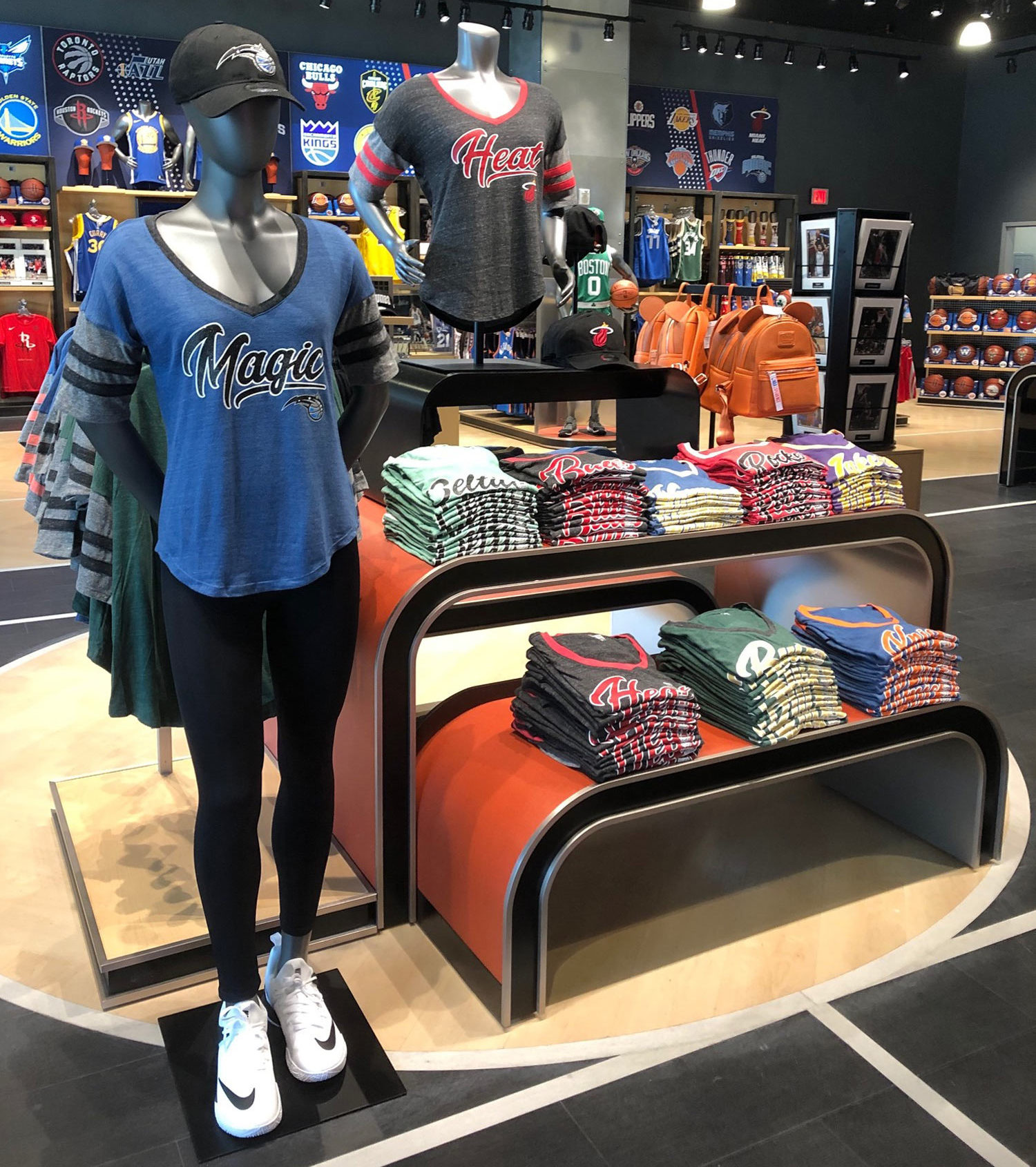 Retail: Fixtures and Custom Merchandise Displays - Custom Millcraft